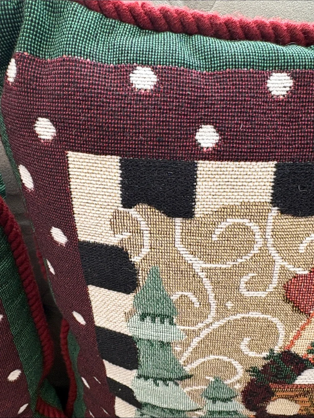Holiday Snowman Tapestry Throw Pillow Pair Burgundy & Green 18x18” Christmas